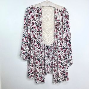 Torrid Women Cream Floral Open Front Kimono Plus size 1 Crochet Crinkle Gauze 1X